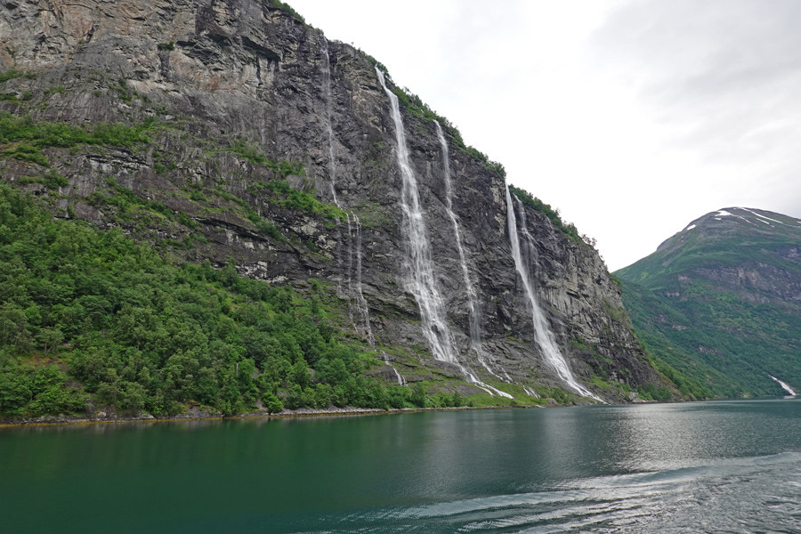 de Syv S&oslash;stre (the Seven Sisters) Waterfall, Geirangerfjord