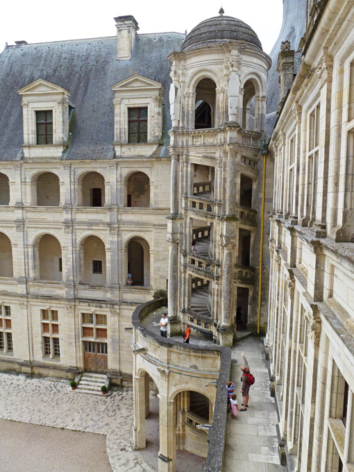 Ch&acirc;teau de Chambord, Exterior Spiral Staircase