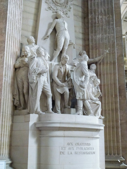 Statues in le Panth&eacute;on
