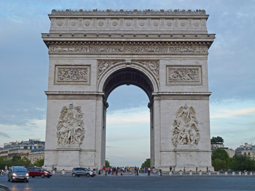 L'Arc de Triomphe from Champs-&eacute;lysees